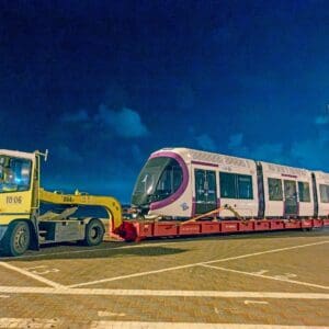 הקרונות הראשונים של הקו הסגול הגיעו לנמל חיפה 15/6/26 (צילום: ורהפטינג ונציאן)