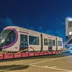הקרונות הראשונים של הקו הסגול הגיעו לנמל חיפה 15/6/26 (צילום: ורהפטינג ונציאן)