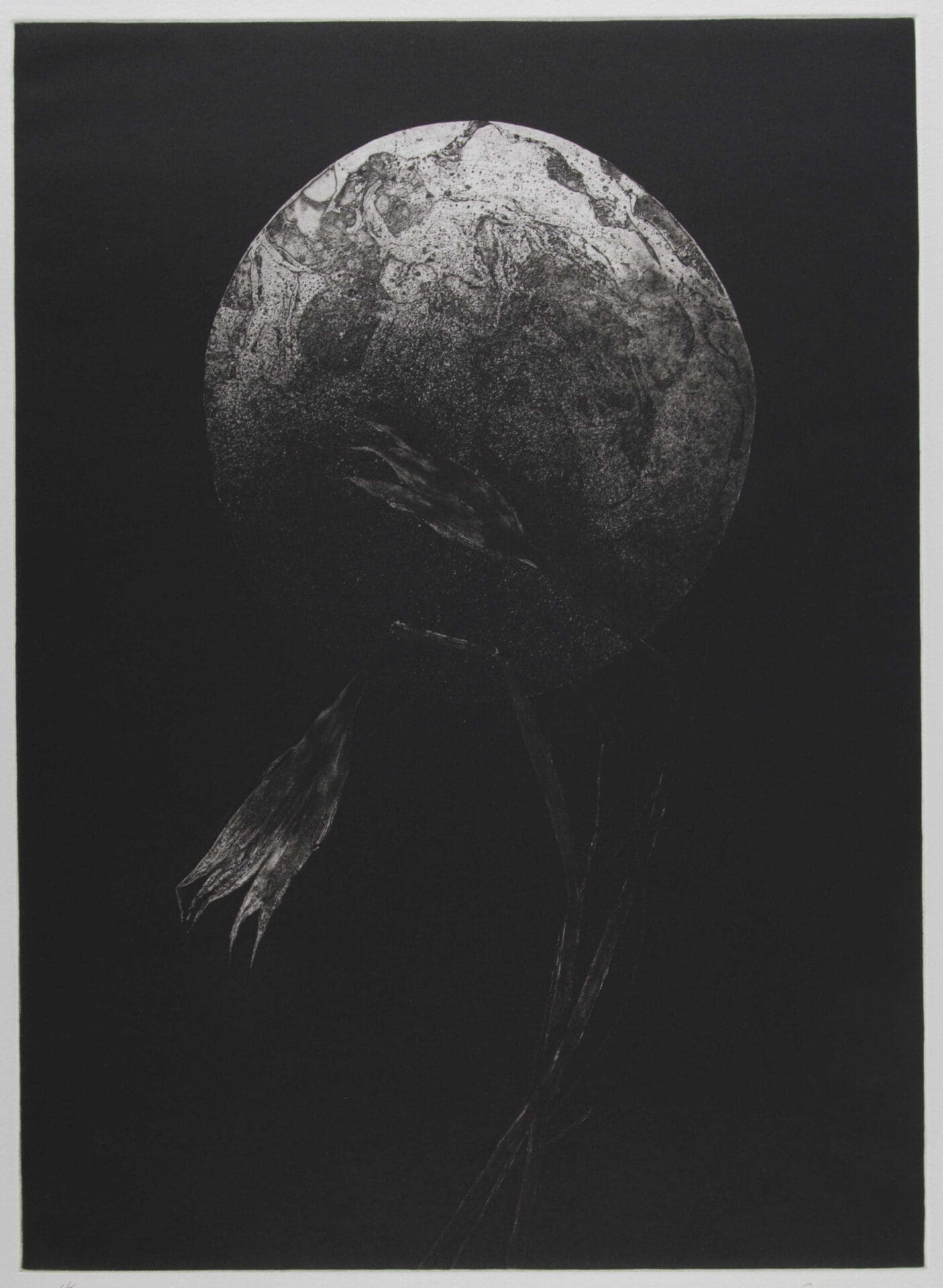 אומורי מיאו (נולד 1942), פרח לאור ירח – 1, 1987, צולם על ידי מוזיאוני חיפה _Omori Mio (b.1942), A Flower in Moonlight – 1, 1987, Photo by Haifa Museums.jpg (צילום: מוזיאוני חיפה)