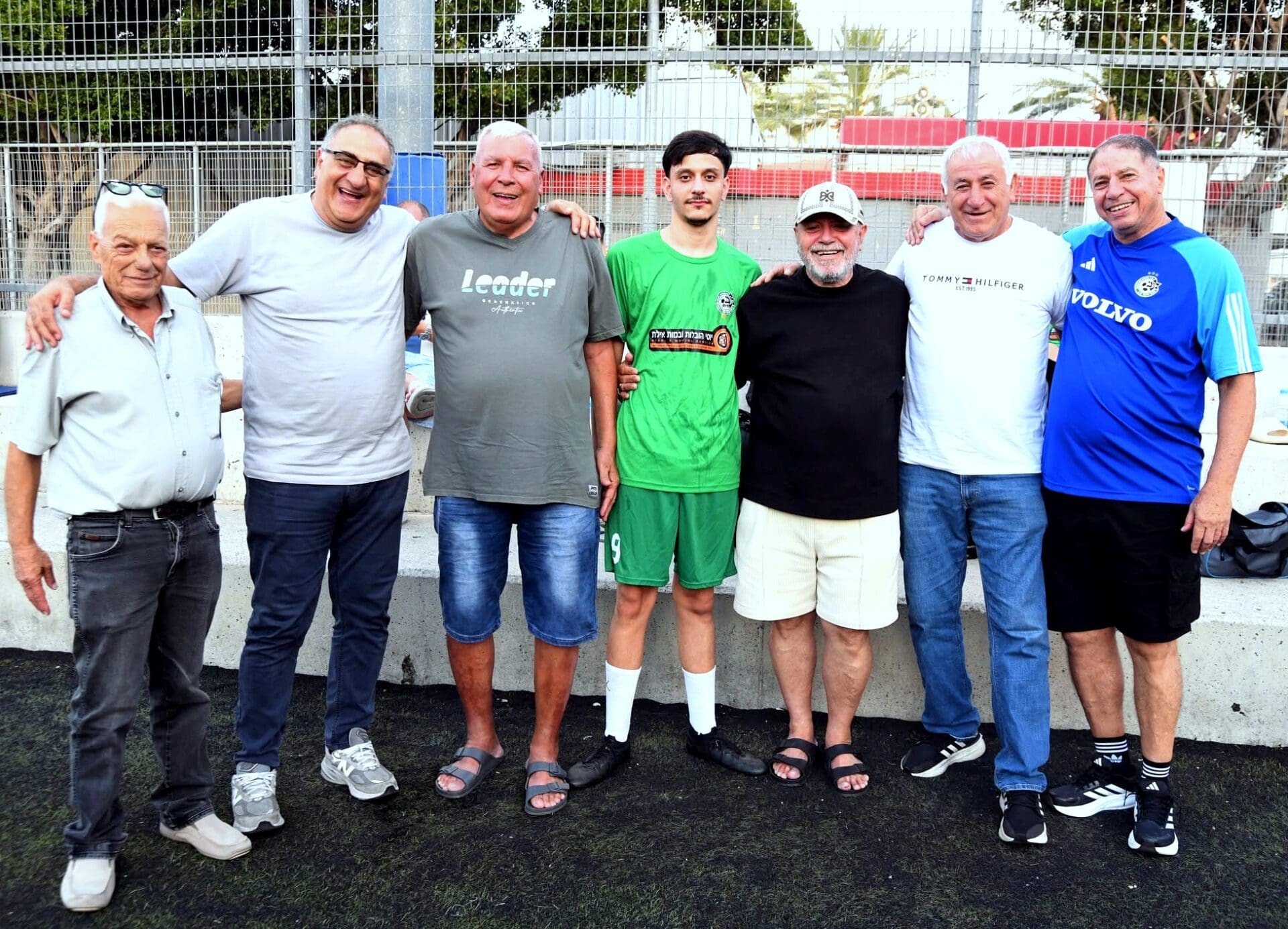 גם אחרי 22 שנה: סיפורו של "טורקו" אוהד מכבי חיפה בכדורגל שהפך לאגדה בחייו ובמותו • משחק הצדעה והוקרה מרגש נערך לזכרו של אהוב הירוקים (גלריית צילומים נרחבת מן האירוע: יוסף (ג'ו) הירש).