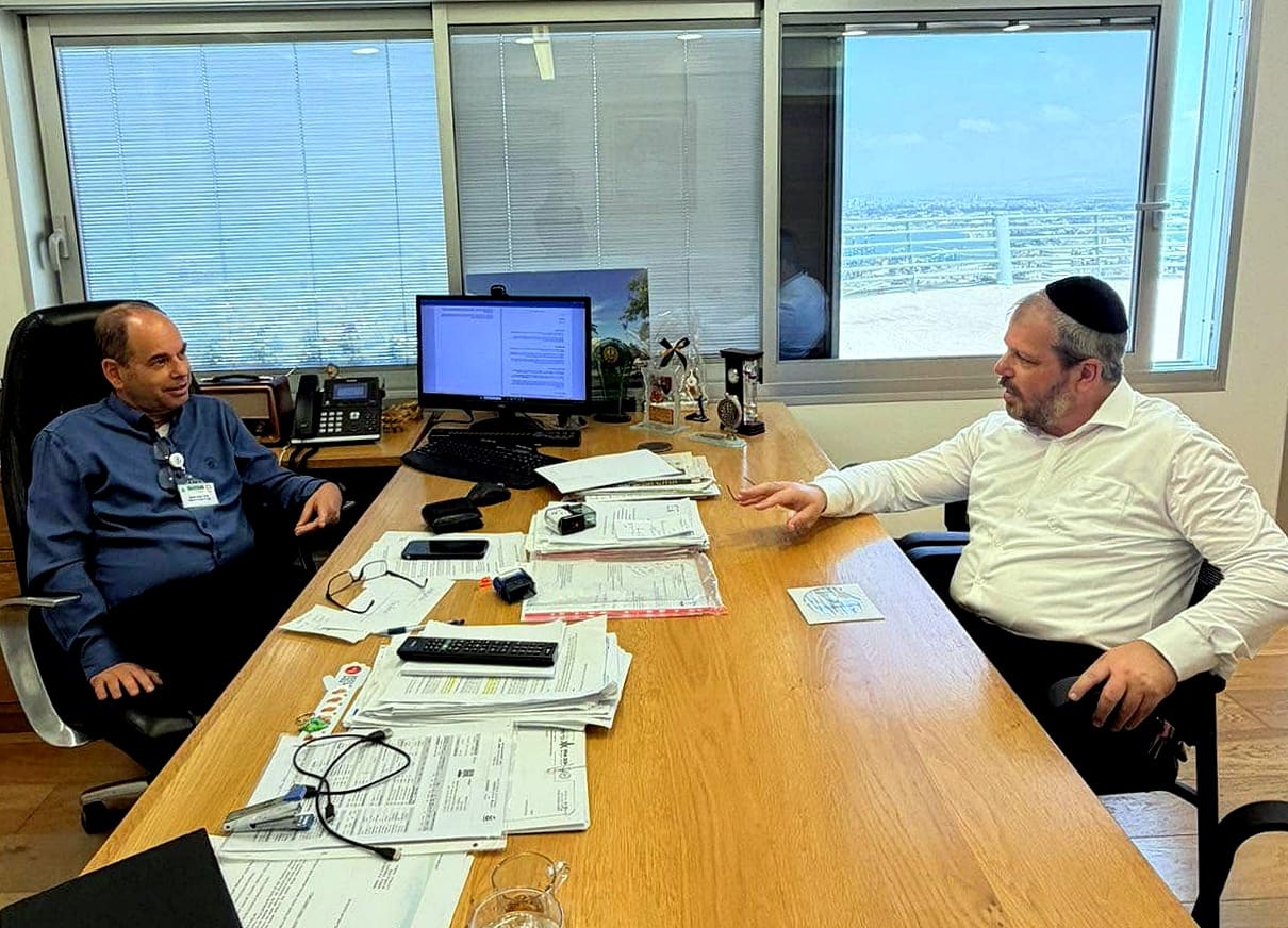 מתנדבי "ימין סעד" שימחו את הילדים המאושפזים במח' האונקולוגית ברמב"ם (צילום: באדיבות עמותת "ימין סעד"). 