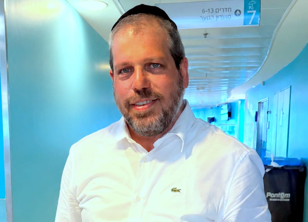 מתנדבי "ימין סעד" שימחו את הילדים המאושפזים במח' האונקולוגית ברמב"ם (צילום: באדיבות עמותת "ימין סעד"). 