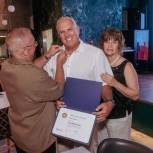 ארז ינאי זכה באות עמית פול האריס בטקס חילופי נשיאים ברוטרי חיפה 29/6/26