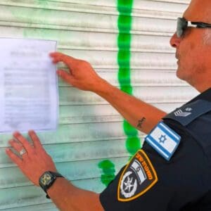 פאב בשכונת הדר בחיפה נסגר בצו מנהלי בעקבות אירוע אלימות - מצ״ב תיעוד 29/6/26 (צילום: דוברות המשטרה)