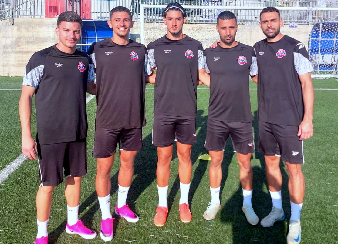 שחקניה החדשים של הפועל חיפה (צילום: מועדון הכדורגל הפועל חיפה).