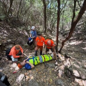 נער נפצע בנפילה מגובה בנחל יגור וחולץ על ידי יחידת ״גליל-כרמל״ – דוברות המשטרה יחידת החילוץ ״גליל-כרמל״ 30/6/26 (צילום: דוברות יחידת החילוץ ״גליל-כרמל״)