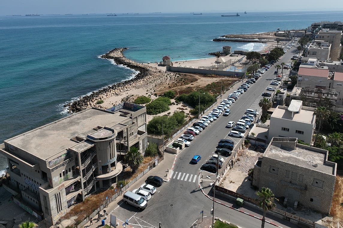 טיילת בת גלים (צילום רחפן: ניר הופמן)