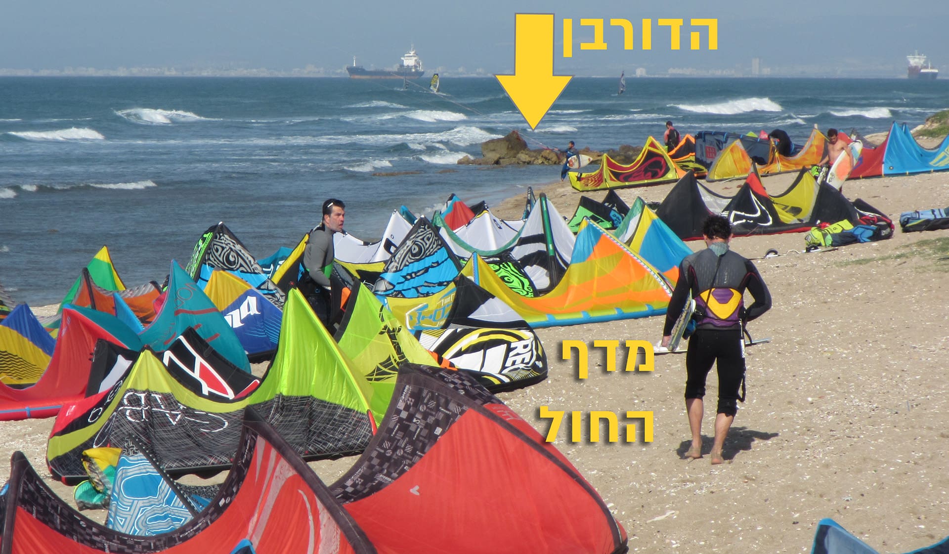 הדורבן אשר החזיק אלפי טונות של חול וגם את יציבות החוף הנושק  לטיילת שקמונה - מבט מדרום לצפון (צילום: ירון כרמי)