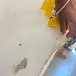 הורים בנווה יוסף זועמים: ״הקייטנה הועברה למבנה נטוש ומסוכן״ 1/7/26