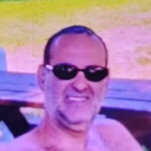 עומרי פינסקי נעדר – המשטרה מבקשת סיוע באיתור המשטרה מבקשת סיוע באיתור עומרי פינסקי, תושב חיפה שנעדר 6/7/26 (צילום: דוברות המשטרה)