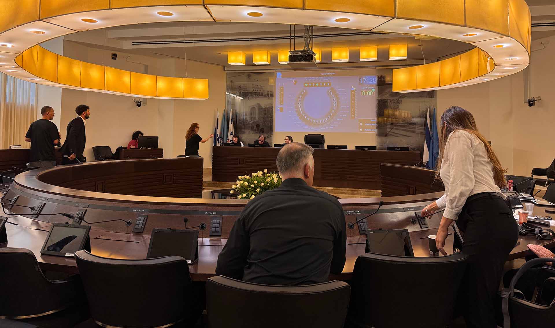 ישיבת מועצת העיר חיפה (צילום: ירון כרמי)