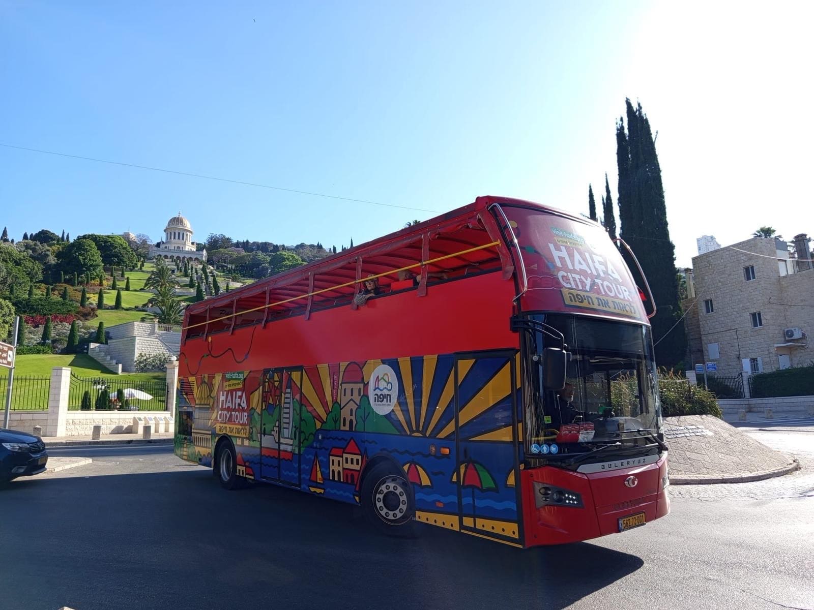 אוטובוס התיירים של חיפה - סיטי טור (צילום: עמותה לתיירות חיפה)