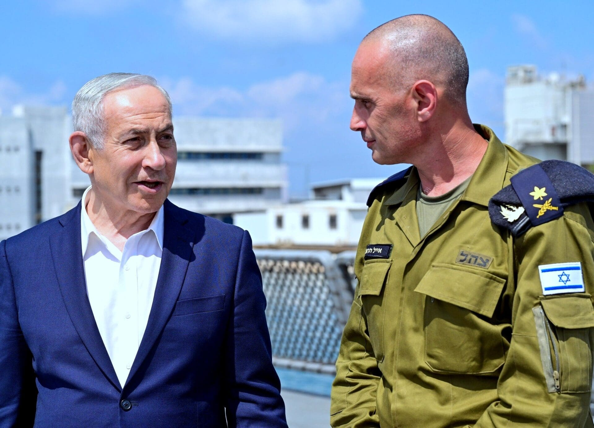 ראש הממשלה בנימין נתניהו ביקר בבסיס חיל הים בחיפה (צילום: קובי גדעון, לע״מ).