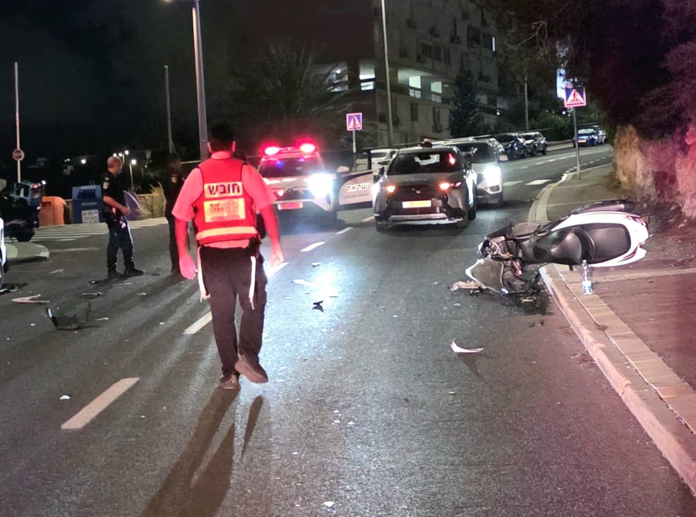 רוכב אופנוע כבן 25 נפצע קשה בתאונה עצמית בחיפה 8/7/26 (צילום: דוברות איחוד הצלה - מחוז צפון)