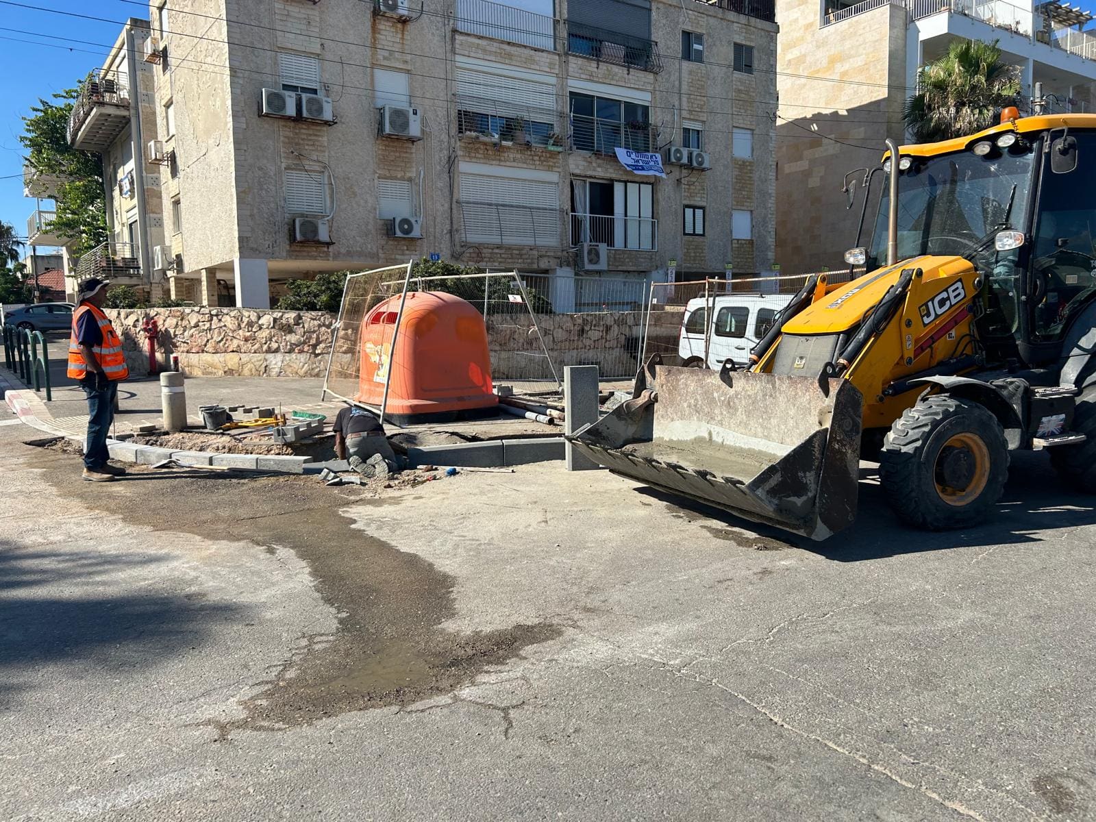 עבודות על טייל רציף אהרון רוזנפלד - להוספת מעבר חציה