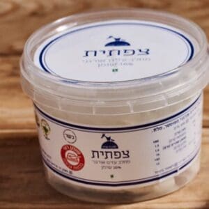 משק הר פרחים קורא להחזרת גבינות עיזים אורגניות בשל חריגות מיקרוביאליות 12/7/26 (צילום: משרד הבריאות)
