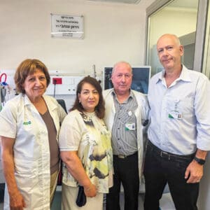 פרופ אבי גולדברג דר ענתבי אחות של דר ענתבי פרופ אילנה דואק (צילום: אלי דדון)