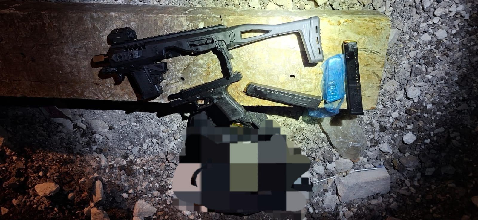 חוליית חיסול חמושה ורעולת פנים נתפסה במארב משטרתי בבוסמת טבעון - תיעוד מהתפיסה בפעילות 12/7/26 (צילום: דוברות המשטרה)