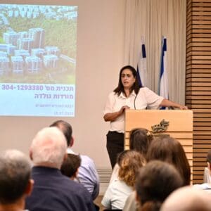 מפגש סוער בעיריית חיפה בנושא תוכנית ״מורדות גולדה״ 18/7/26 (צילום: ראובן כהן, דוברות עיריית חיפה)