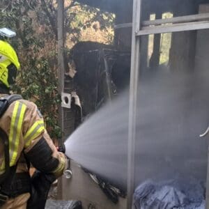 שריפה פרצה בבית עסק במבנה מגורים בשדרות מוריה בחיפה – דוברות כבאות והצלה לישראל | מחוז חוף 19/7/26 (צילום: כבאות והצלה לישראל)
