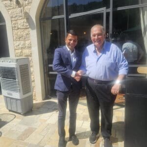 עיריית חיפה ונמל חיפה מחזקות את שיתוף הפעולה לפיתוח העיר – יונה יהב, ראש עיריית חיפה יחד עם סומיט צ׳אהואן נשיא נמל חיפה 21/7/26 (צילום: דוברות נמל חיפה)
