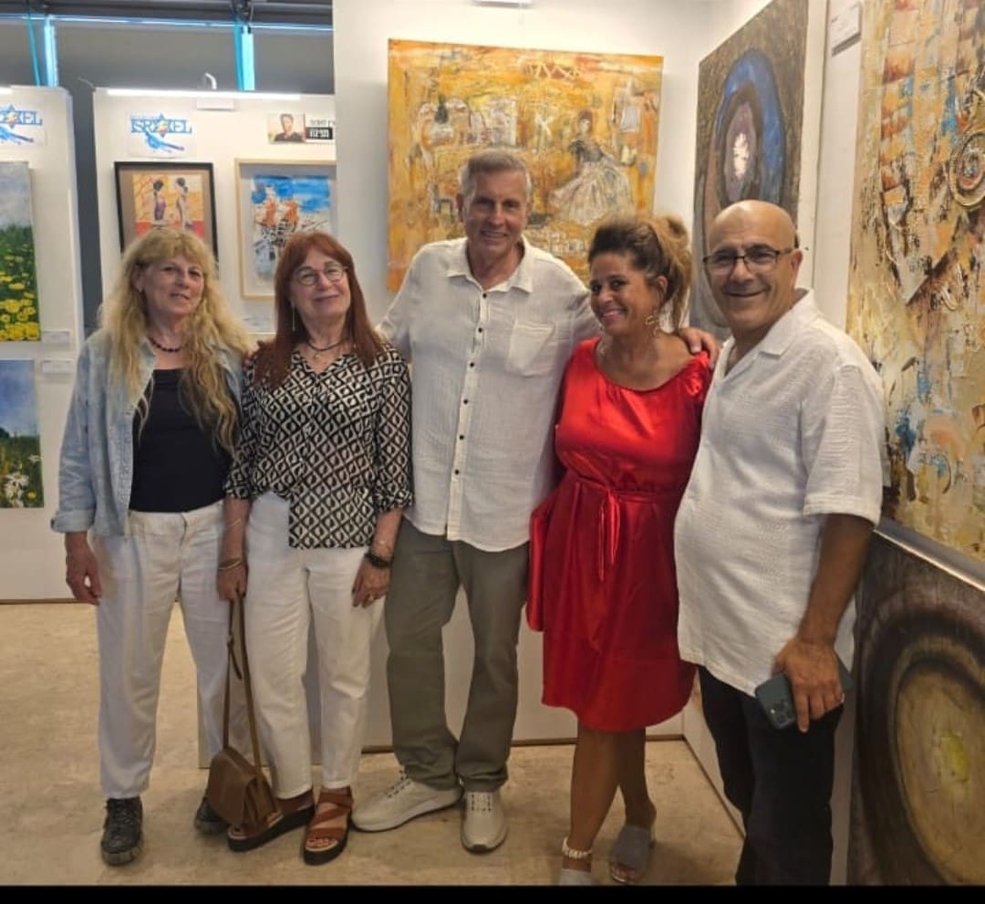 תערוכה שנתית של עמותת תומר בן חורין נפתחה במרכז מיר״ב (צילום: רחל גלבר)