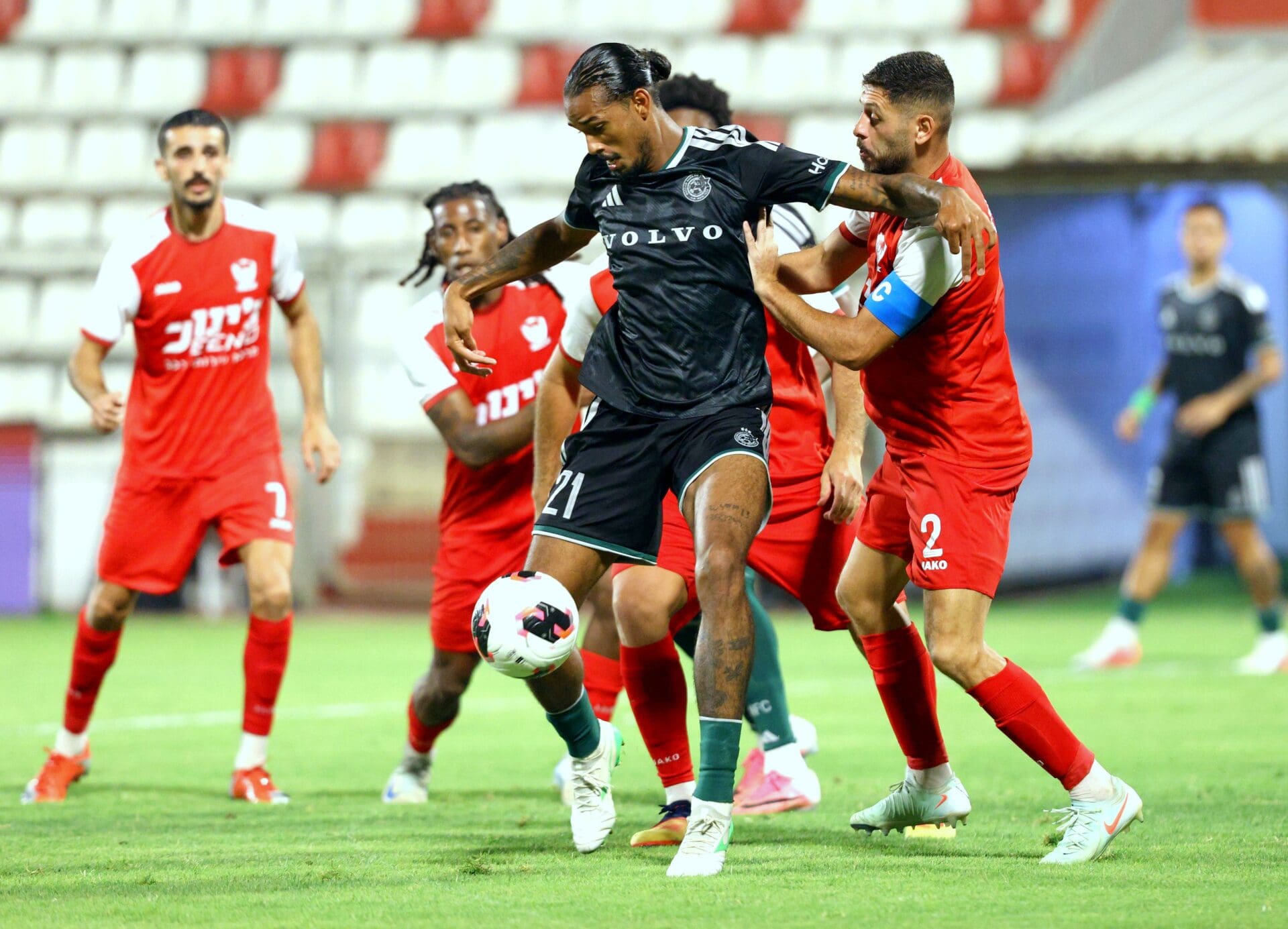 ממשיכה להתאושש: מכבי חיפה מנצחת בחוץ 1:0 את בני סכנין (צילום: מכבי חיפה, אסף פטוקה). 