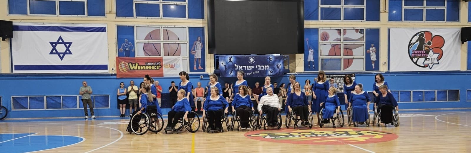 להקת ״הורה איל״ן חיפה״ הופיעה לשנה ה-37 בפסטיבל כרמיאל 10/8/26 (צילום: הורה איל״ן חיפה)