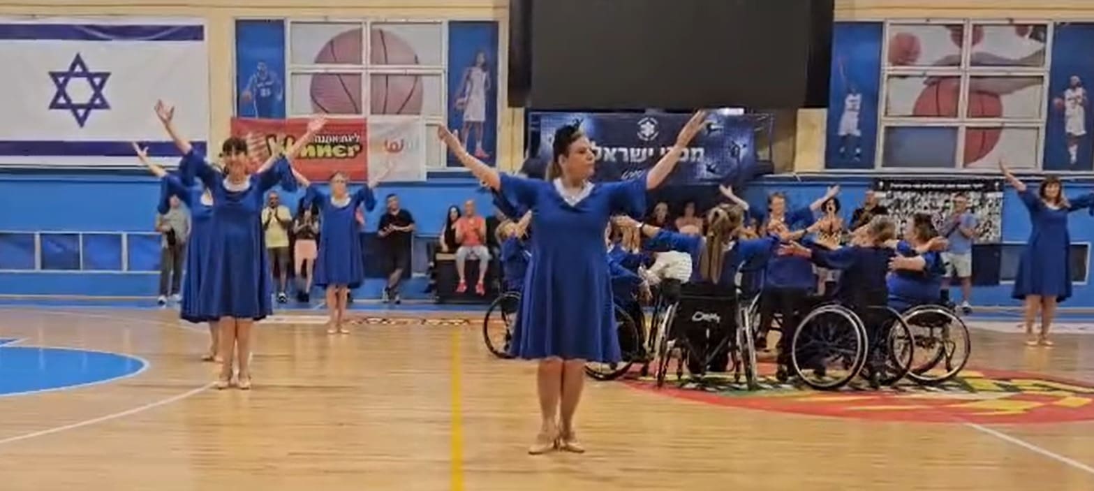להקת ״הורה איל״ן חיפה״ הופיעה לשנה ה-37 בפסטיבל כרמיאל 10/8/26 (צילום: הורה איל״ן חיפה)