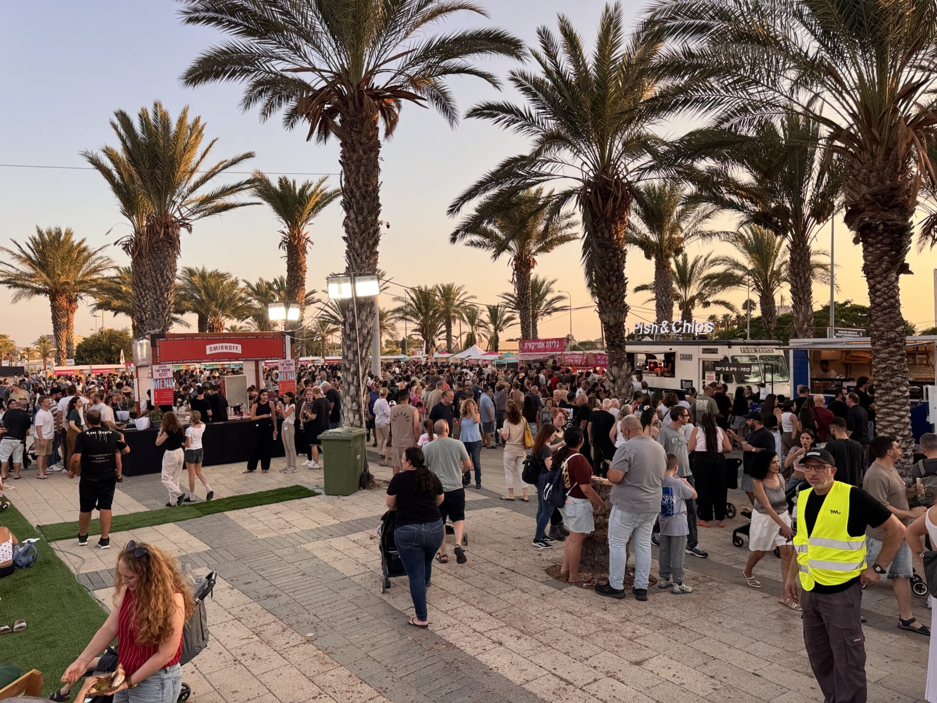 פסטיבל האוכל של חיפה יצא לדרך: שלושה ימים של חגיגה קולינרית ענקית בסמי עופר 11/8/26 (צילום: חי פה-TV)