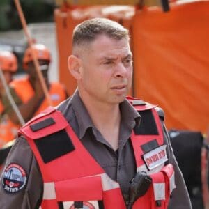 רב רשף מיכה תורג׳מן מונה לסגן מפקד תחנת זבולון 12/8/26 (צילום: כבאות והצלה לישראל)