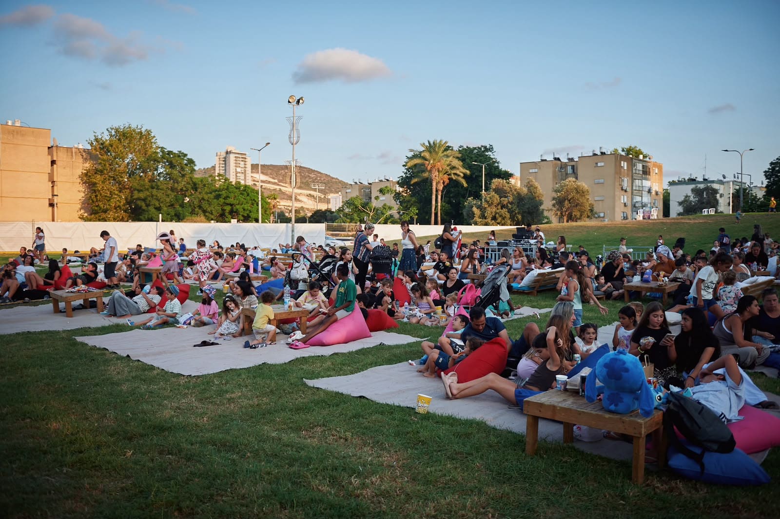 אלפי תושבים בפסטיבל הסרטים העירוני בטירת כרמל - דוברות עיריית טירת כרמל | 13.8.26 13/8/26 (צילום: שרון לייבל, דוברות עיריית טירת כרמל)
