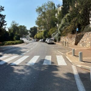 רחוב מבצע יהונתן (צילום: חי פה בשטח)