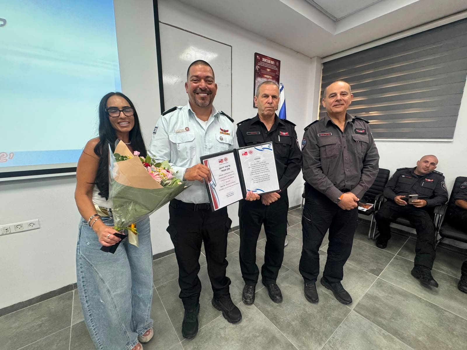 דרגות חדשות למפקד תחנת קריות ולסגנו בטקס מרגש 13/8/26