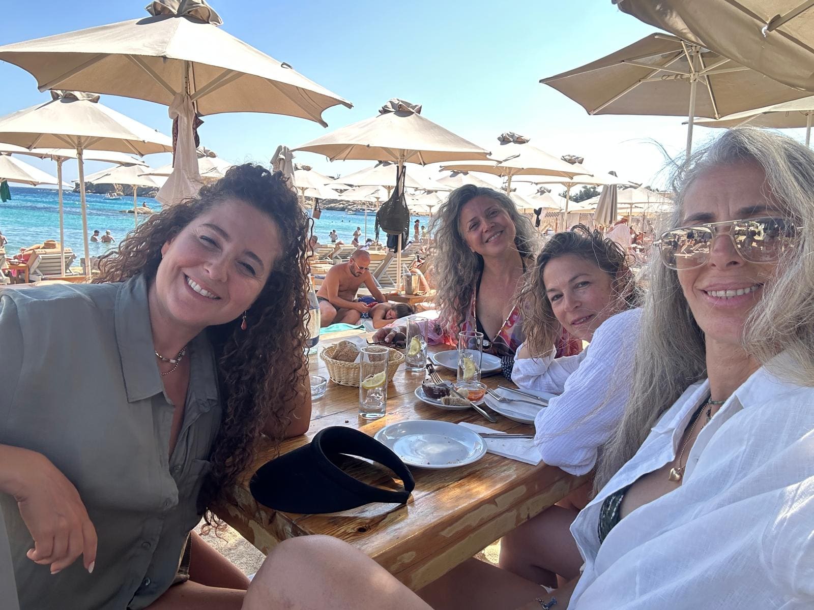 חופים במיקונוס (צילום: אורלי שטיינברג)