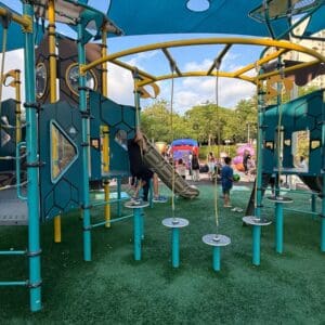 גן השושנים החדש נפתח בשכונת רמת אשכול בחיפה • גן משחקים מודרני ונגיש גן השושנים החדש נפתח בשכונת רמת אשכול בחיפה 17/8/26 (צילום: ענת סלומון, דוברות עיריית חיפה)
