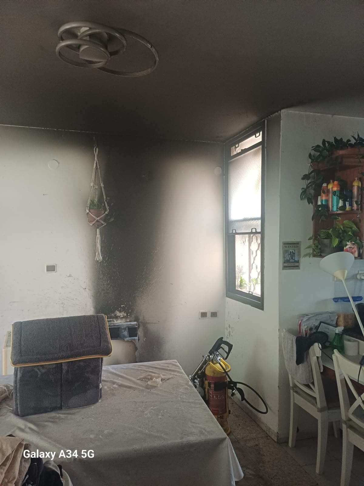 מזגן עלה באש בדירת מגורים בקרית ביאליק 17/8/26