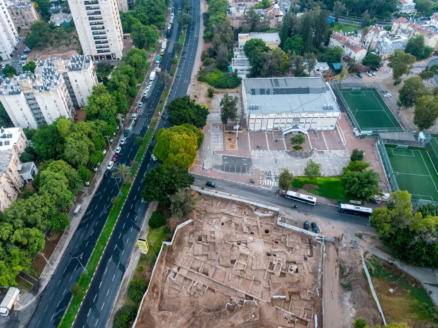 חפירת רשות העתיקות ברמת גן-מבט אוירי. (צילום אסף פרץ רשות העתיקות)
