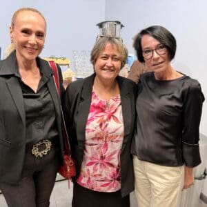 כנס ההיערכות לשנת הלימודים תשפ"ז: אלימות, מחסור במורים והרבה תקווה לשיפור מזכ"לית הסתדרות המורים וסגניתה יפה בן דוד ועדנה דוד (צילום: מיכל גרובר)