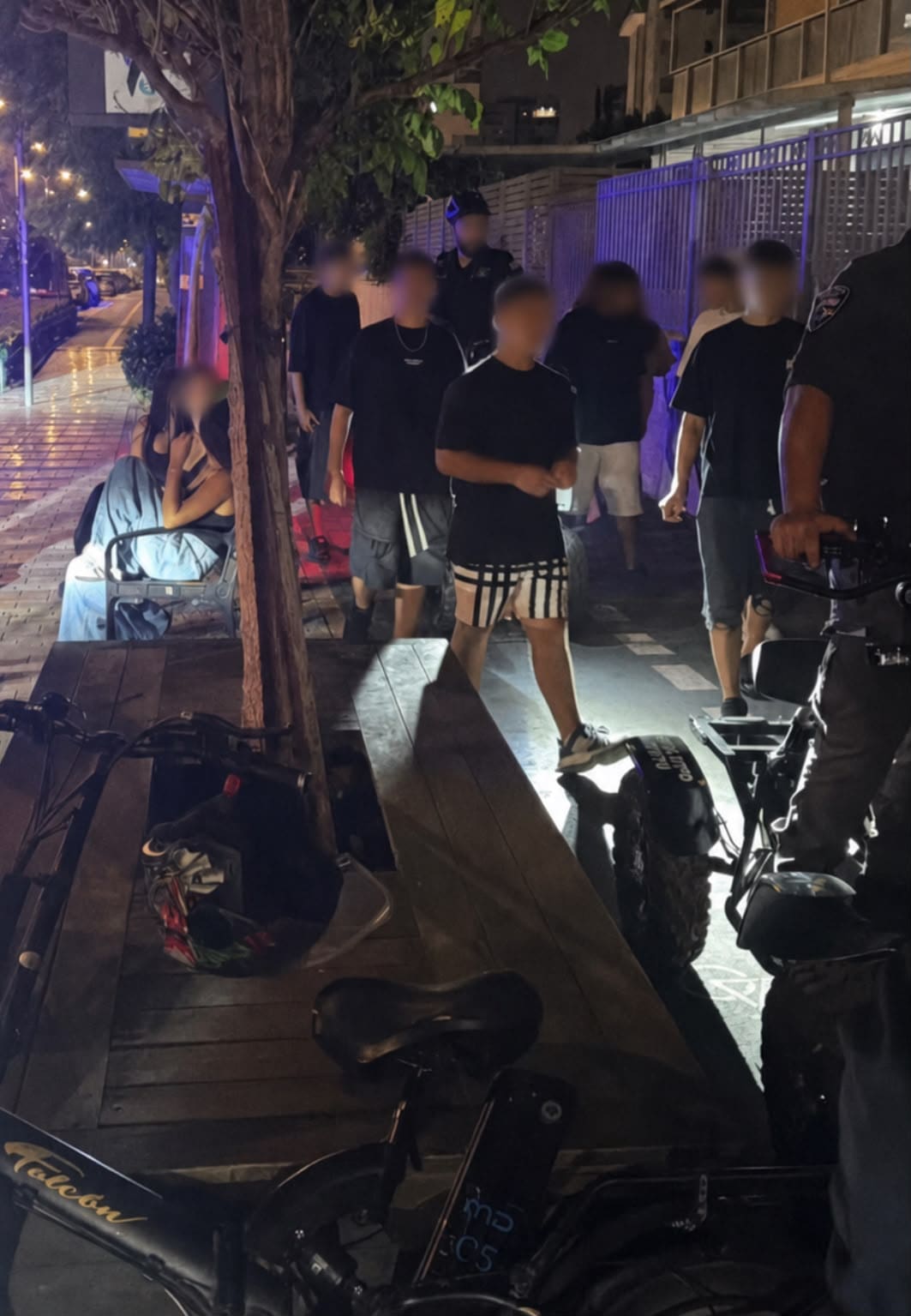 מבצע אכיפה נרחב בטירת כרמל: כ-200 נבדקו ונרשמו עשרות דוחות 23/8/26 (צילום: דוברות עיריית טירת כרמל)