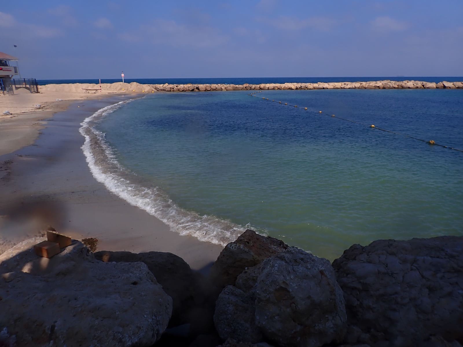 חוף ריק (צילום: מוטי מנדלסון)