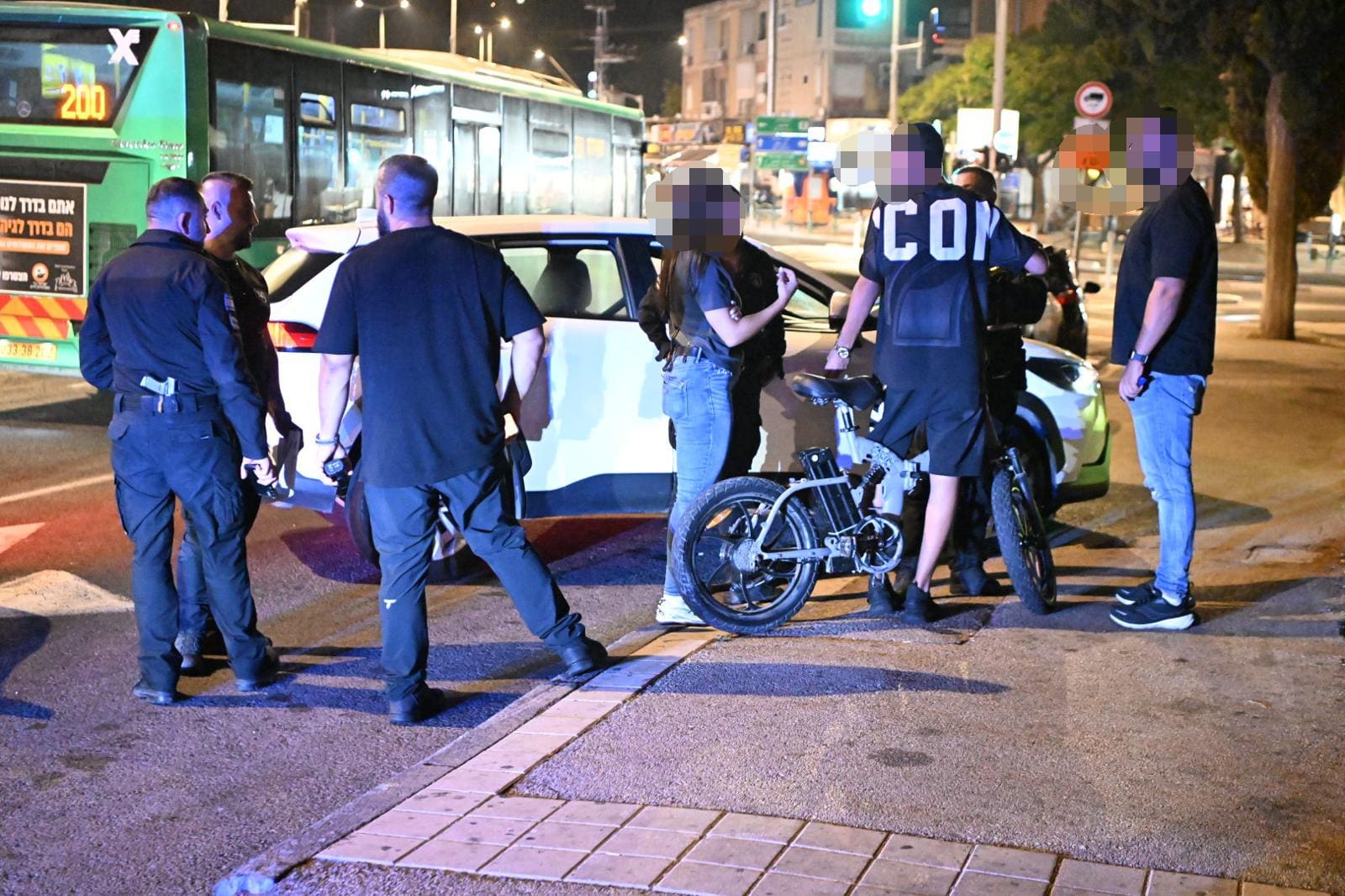 יממה של אכיפה נרחבת בחיפה ובקריות: מחסומים, תפיסת סמים וסכינים ואטימת דירות 28/8/26 (צילום: ראובן כהן, דוברות עיריית חיפה)