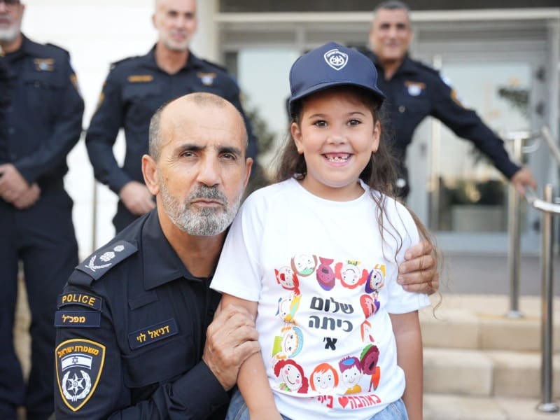 רנ״צ דני לוי יחד עם ליב בליך (צילום: משטרת ישראל)