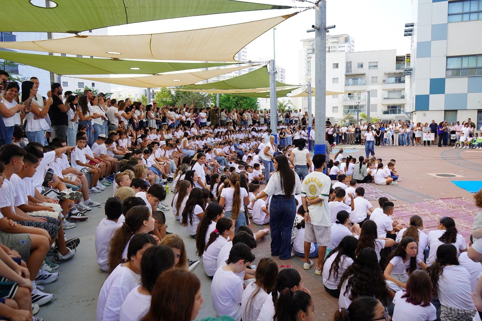 שנת הלימודים תשפ״ז נפתחה בטירת כרמל עם מספר שיא של תלמידים - בית ספר החותרים 1/9/26 (צילום: אור טולדנו סושיאל, דוברות עיריית טירת כרמל)