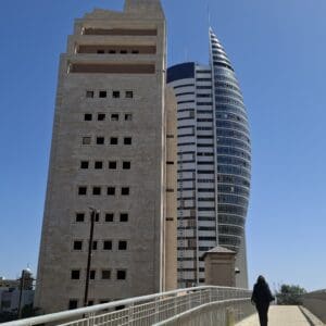 בניין הטיל חיפה (צילום: סמר עודה כרנתינג'י)