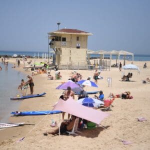 שינויים בפעילות שירותי ההצלה בחופי חיפה במהלך יום הכיפורים שינויים בפעילות שירותי ההצלה בחופי חיפה בעקבות יום הכיפורים 15/9/26 (צילום: ראובן כהן, דוברות עיריית חיפה)