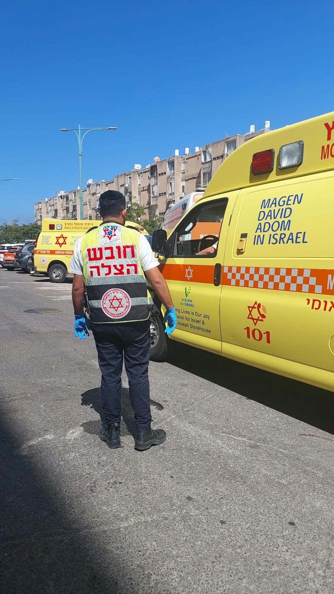 חובש ארגון הצלה במקום האירוע (צילום: ארגון הצלה)