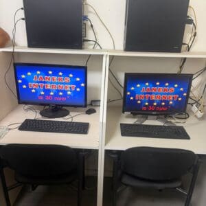 נחשף בית הימורים בלתי חוקי בשכונת נווה שאנן בחיפה 25/9/26 (צילום: דוברות המשטרה)