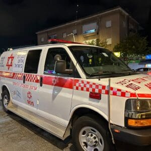 רוכב קורקינט חשמלי נפצע בינוני לאחר שהתנגש בעמוד בחיפה 27/9/26 (צילום: נגה כרמי)