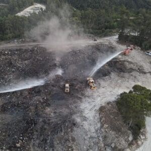 לאחר 22 שעות לחימה: הושגה שליטה בשריפה באתר הפסולת בעוספיה - דוברות כבאות והצלה לישראל | מחוז חוף 4/10/26 (צילום: כבאות והצלה לישראל)